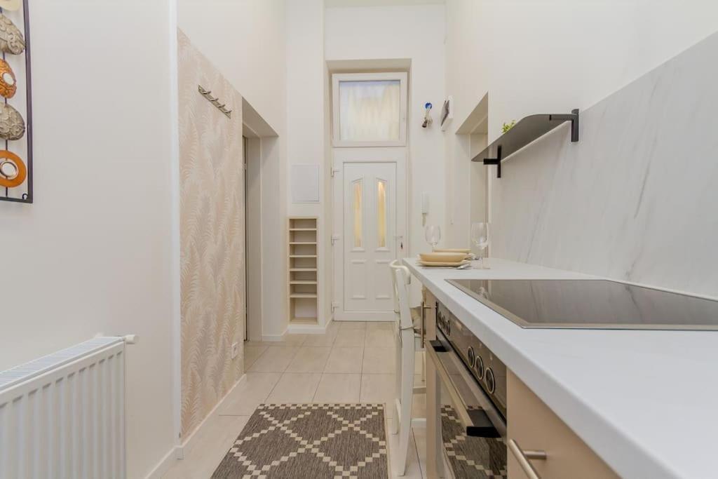 Apartmento Albero Di Acacia By Nw Budapest Bagian luar foto