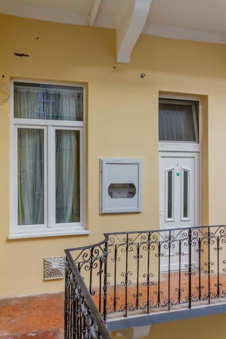 Apartmento Albero Di Acacia By Nw Budapest Bagian luar foto