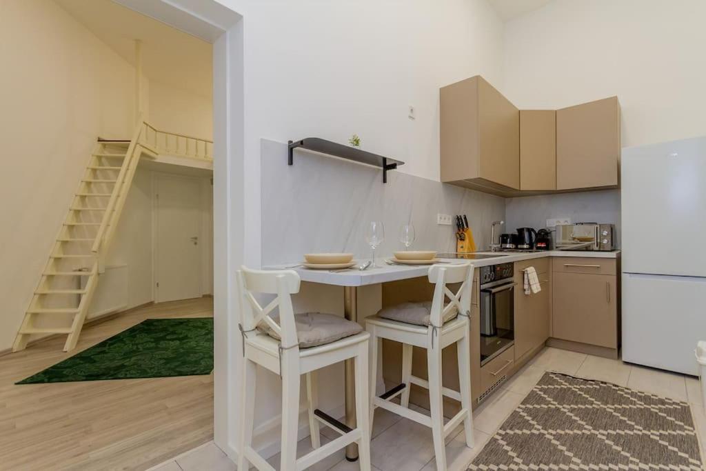 Apartmento Albero Di Acacia By Nw Budapest Bagian luar foto